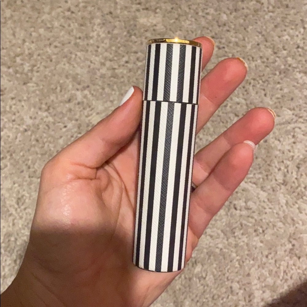 Perfume holder